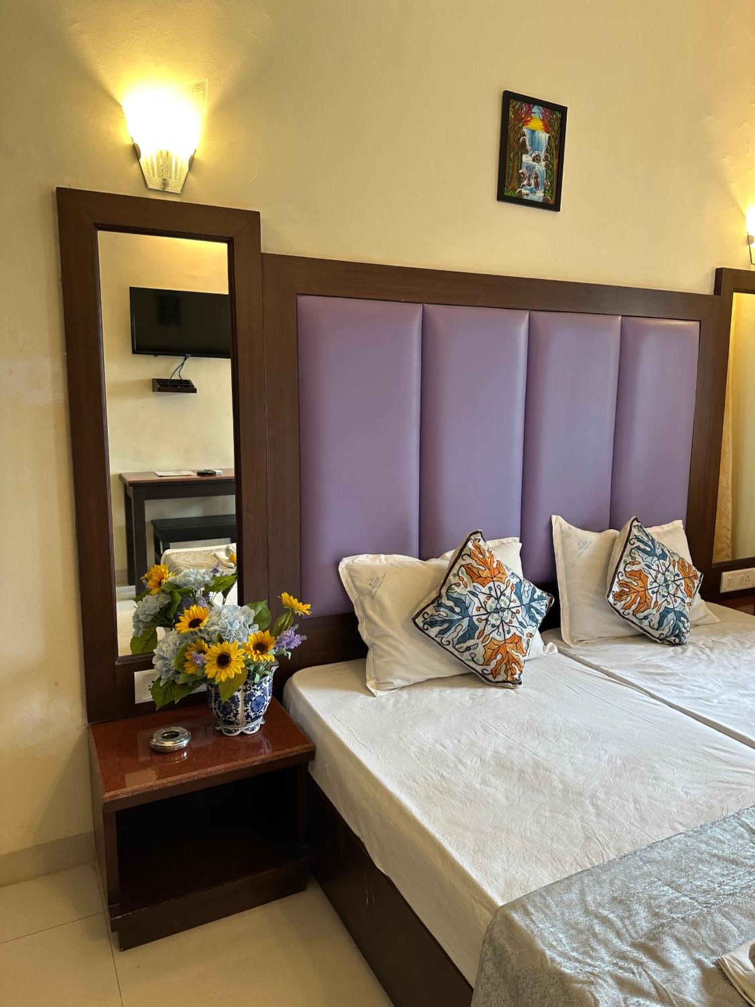 Hotel Riverside 바가 외부 사진
